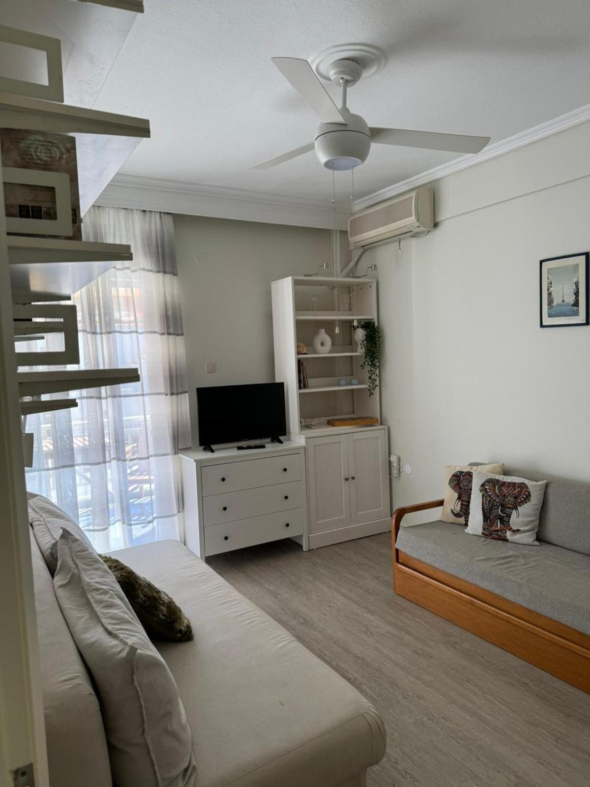 Grandma Mary'S Apartment Nea Playia Екстериор снимка